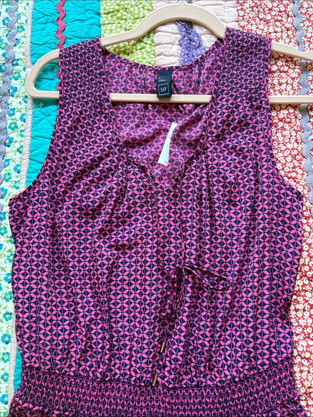Gap Summer Sleeveless Lightweight Poly Dress with Pockets Sz Medium - Picture 6 of 7